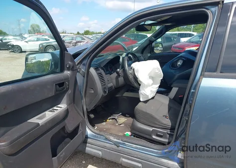 2012 Ford Escape Xlt z USA, uszkodzony, nr VIN 1FMCU9D73CKA33575